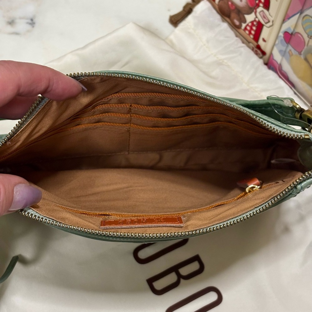 HOBO Jade Darcy Crossbody Leather Bag NWT 💚 - Picture 6 of 16